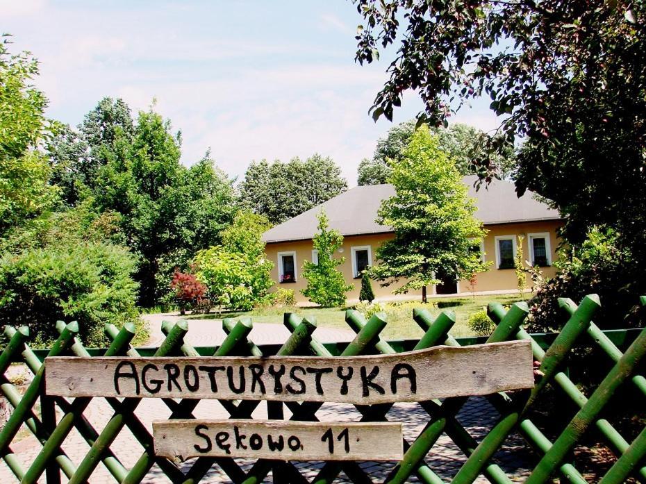 Agroturystyka Pod Modrzewiami Nowy Tomyśl 외부 사진