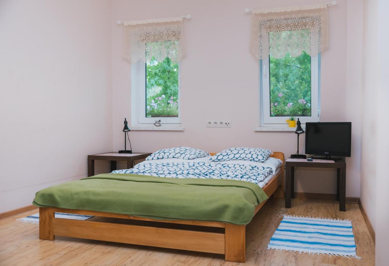 Agroturystyka Pod Modrzewiami Nowy Tomyśl 외부 사진